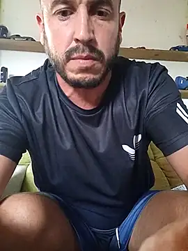 Snapshot of wapo100x100 chatting on 11, 10, 2025 wapo100x100 online show from 11, 10, 2025