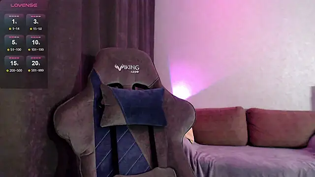 Ohmy Nora  online show from 10, 9, 2025