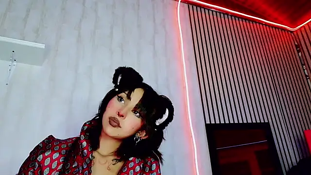 Snapshot of verhona_vlad chatting on 11, 3, 2025 verhona vlad online show from 11, 3, 2025