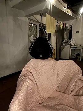 CAYLINCOLLINS online show from 7, 3, 2026