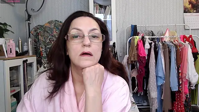 Soffya Soy online show from 9, 3, 2026