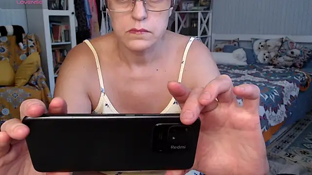 Soffya Soy online show from 14, 7, 2026