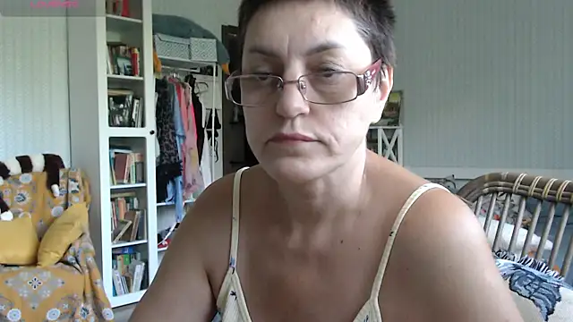 Soffya Soy online show from 15, 7, 2026