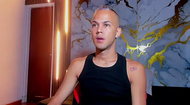 Jeremmy Love online show from 4, 3, 2025