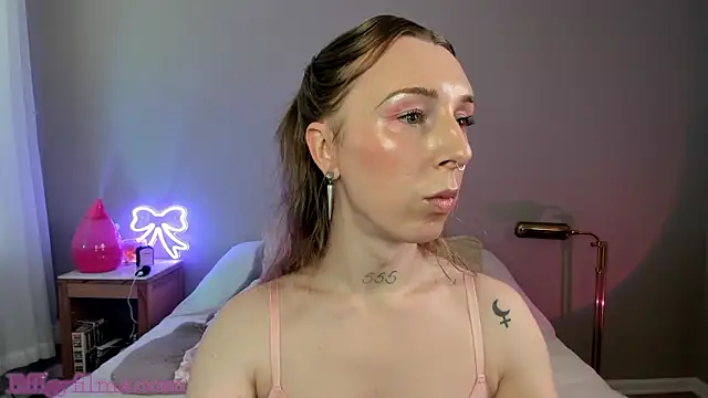 Snapshot of StarDuvall chatting on 27, 2, 2026 StarDuvall online show from 27, 2, 2026