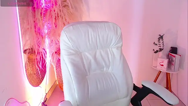 Snapshot of Sofi_BBW chatting on 23, 9, 2025 Sofi BBW online show from 23, 9, 2025