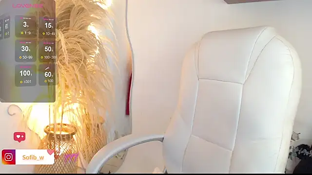 Snapshot of Sofi_BBW chatting on 10, 7, 2026 Sofi BBW online show from 10, 7, 2026