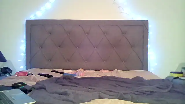 Snapshot of bunnyfox420 chatting on 24, 1, 2025 bunnyfox420 online show from 24, 1, 2025