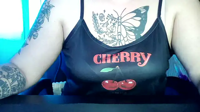 Snapshot of bunnyfox420 chatting on 25, 9, 2025 bunnyfox420 online show from 25, 9, 2025