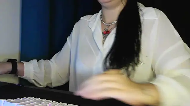 Snapshot of bunnyfox420 chatting on 18, 11, 2025 bunnyfox420 online show from 18, 11, 2025