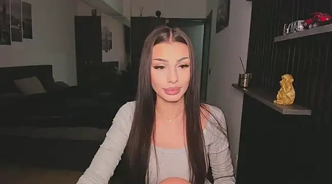 Snapshot of HelenShawn chatting on 23, 1, 2025 HelenShawn online show from 23, 1, 2025