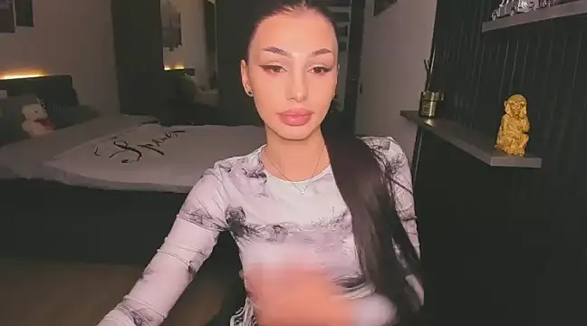 Snapshot of HelenShawn chatting on 9, 2, 2025 HelenShawn online show from 9, 2, 2025