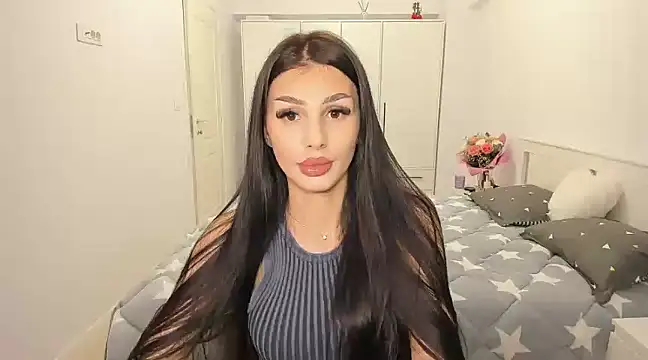 Snapshot of HelenShawn chatting on 25, 2, 2025 HelenShawn online show from 25, 2, 2025