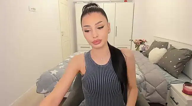 Snapshot of HelenShawn chatting on 13, 3, 2025 HelenShawn online show from 13, 3, 2025