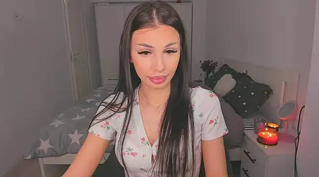 Snapshot of HelenShawn chatting on 22, 3, 2025 HelenShawn online show from 22, 3, 2025