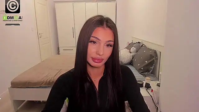 Snapshot of HelenShawn chatting on 11, 9, 2025 HelenShawn online show from 11, 9, 2025