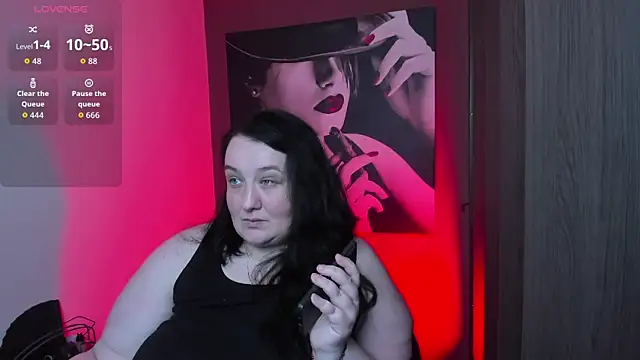 QueenOfHaze online show from 11, 5, 2026