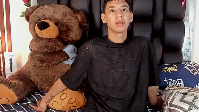 Snapshot of Amberr1 chatting on 8, 2, 2025 Amberr1 online show from 8, 2, 2025