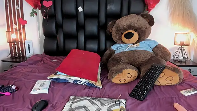 Snapshot of Amberr1 chatting on 17, 2, 2025 Amberr1 online show from 17, 2, 2025