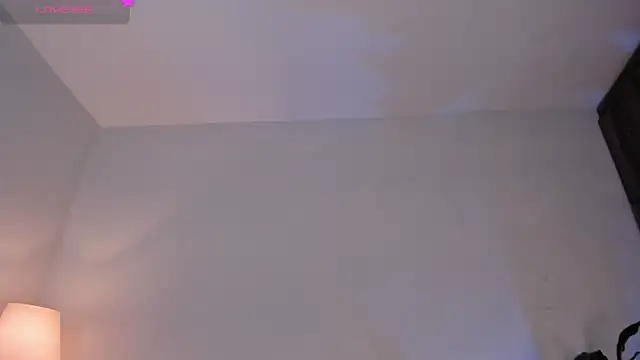 Hannah Jonhson online show from 3, 8, 2026