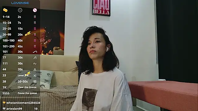 Snapshot of GerberaBlooms77 chatting on 3, 2, 2025 GerberaBlooms77 online show from 3, 2, 2025