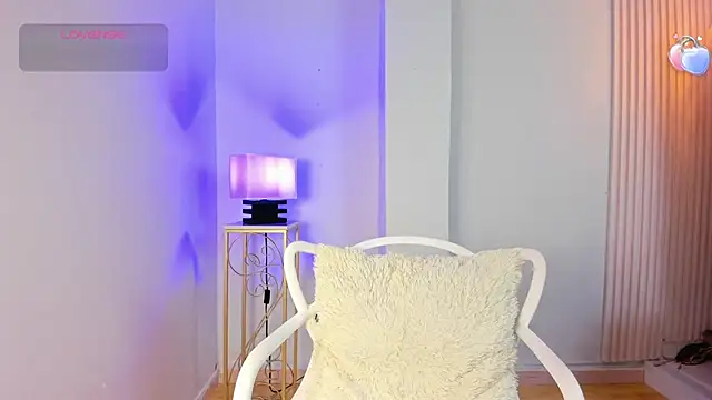 alana rossetti online show from 15, 7, 2026