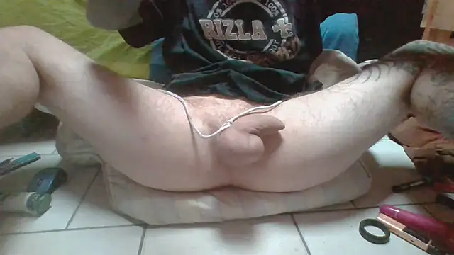 Snapshot of Damn_bro23 chatting on 10, 2, 2025 Damn bro23 online show from 10, 2, 2025