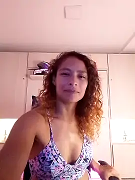 Zoedaniels online show from 4, 3, 2025