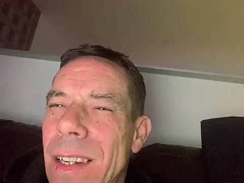 Snapshot of Kenhornu chatting on 2, 4, 2026 Kenhornu online show from 2, 4, 2026