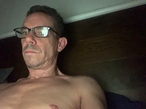 Snapshot of Kenhornu chatting on 25, 5, 2026 Kenhornu online show from 25, 5, 2026