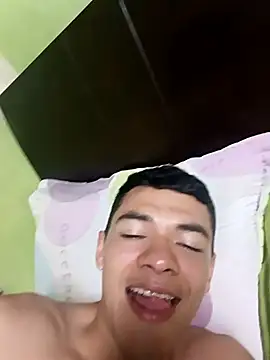 andresiito203 online show from 8, 2, 2025