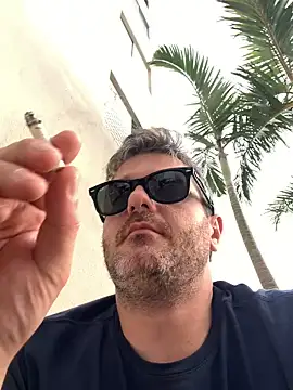 Taurino gostoso online show from 25, 1, 2025