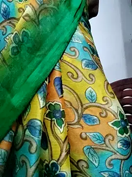 Snapshot of laxmitelugu78 chatting on 8, 3, 2025 laxmitelugu78 online show from 8, 3, 2025