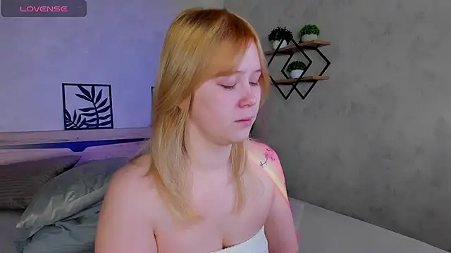 Amy Kimberlly online show from 6, 10, 2025