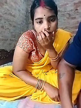 Snapshot of Simrandeshipp chatting on 6, 3, 2025 Simrandeshipp online show from 6, 3, 2025