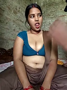 Snapshot of Simrandeshipp chatting on 18, 3, 2026 Simrandeshipp online show from 18, 3, 2026