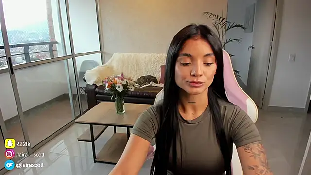 LairaScott online show from 26, 2, 2025