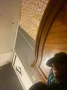 Snapshot of TwoTone1211 chatting on 22, 2, 2025 TwoTone1211 online show from 22, 2, 2025