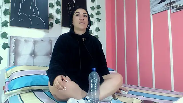 annyevans 1 online show from 20, 2, 2025