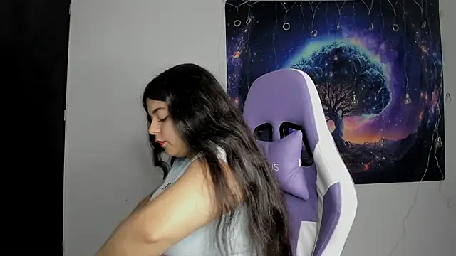 Snapshot of Little_Shaara chatting on 10, 2, 2025 Little Shaara online show from 10, 2, 2025