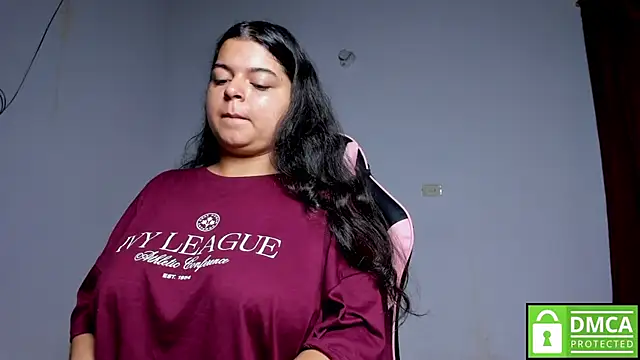 Snapshot of Little_Shaara chatting on 23, 10, 2025 Little Shaara online show from 23, 10, 2025