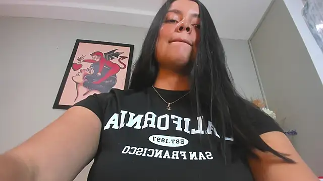 Snapshot of evaa_greey chatting on 23, 10, 2025 evaa greey online show from 23, 10, 2025