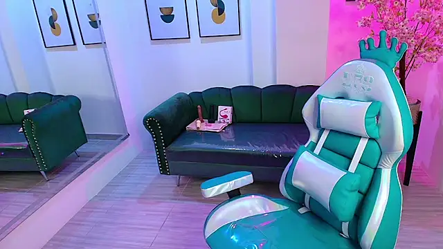 Milu ballmer online show from 8, 2, 2025