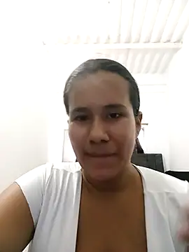 Snapshot of sol_miluna2 chatting on 26, 9, 2025 sol miluna2 online show from 26, 9, 2025