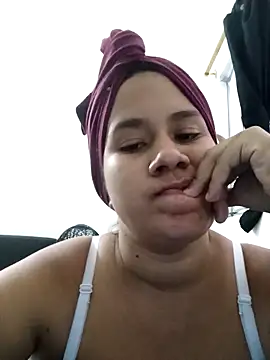 Snapshot of sol_miluna2 chatting on 2, 10, 2025 sol miluna2 online show from 2, 10, 2025