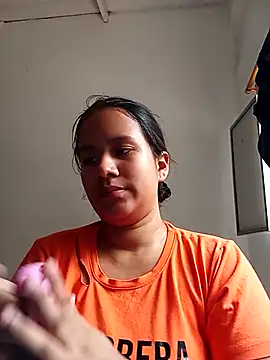 Snapshot of sol_miluna2 chatting on 3, 10, 2025 sol miluna2 online show from 3, 10, 2025