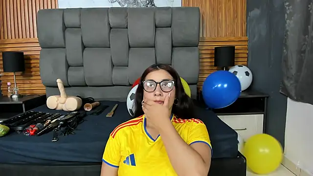  nicolesweet online show from 17, 6, 2026