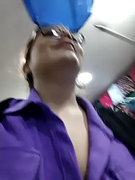 Vale Saenzz online show from 9, 3, 2025