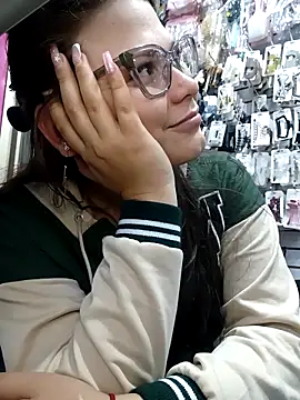 Vale Saenzz online show from 11, 2, 2026