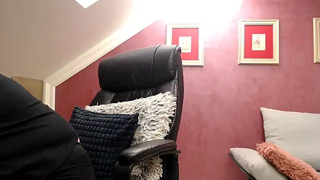 Wetandnaughtyxx online show from 5, 5, 2026